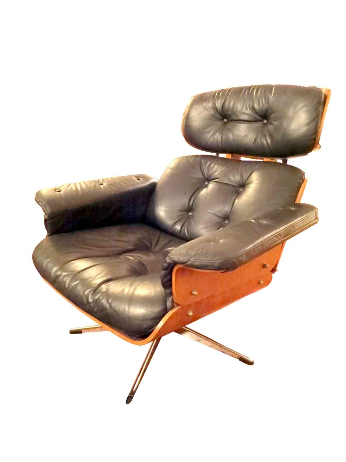 An Eames-style executive swivel chair